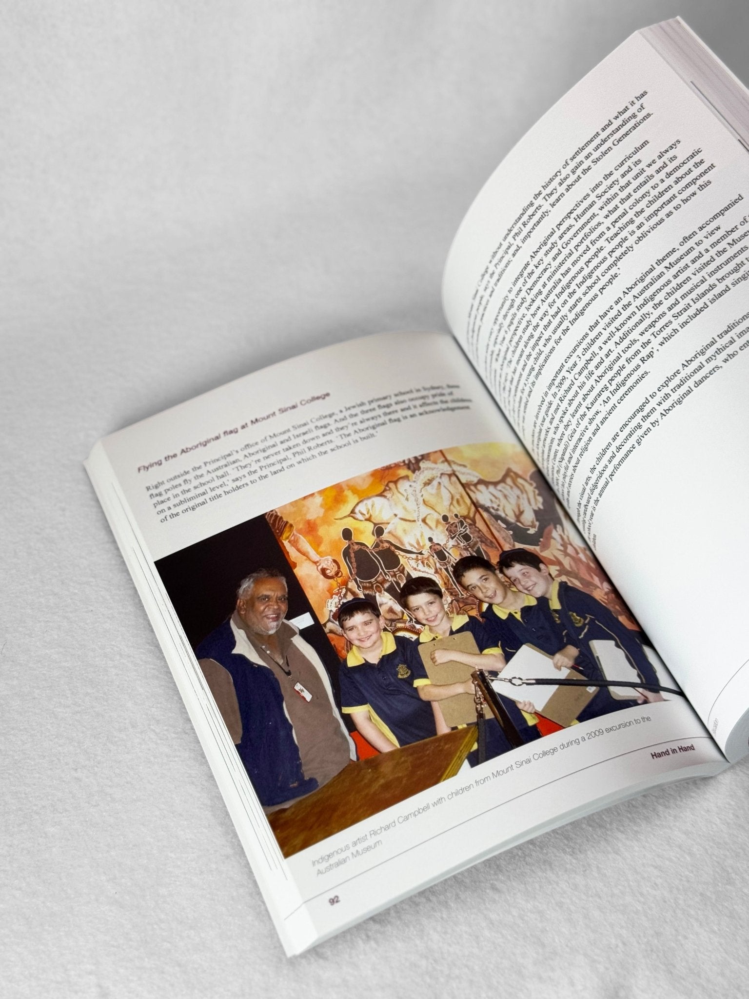 Hand in Hand - Jewish & Indigenous People Working Together - Sarzin