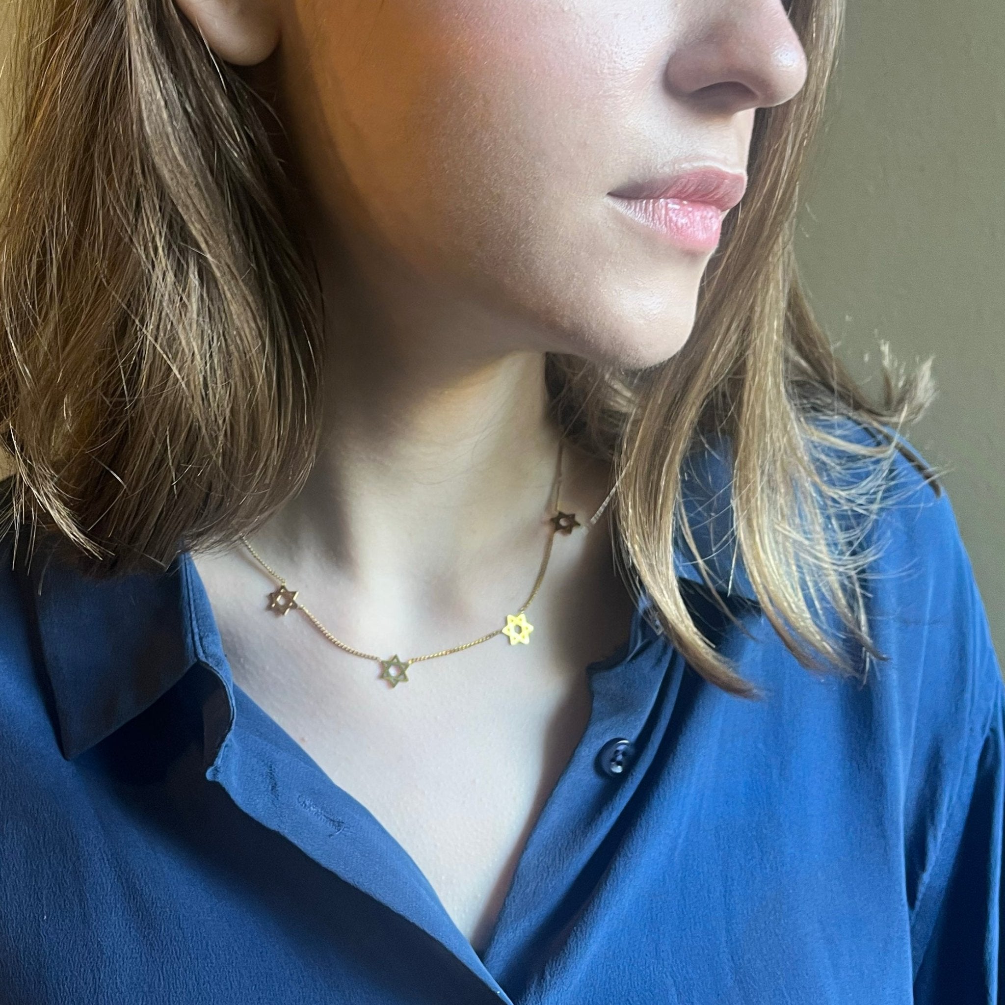Necklace - Magen David array - Gold