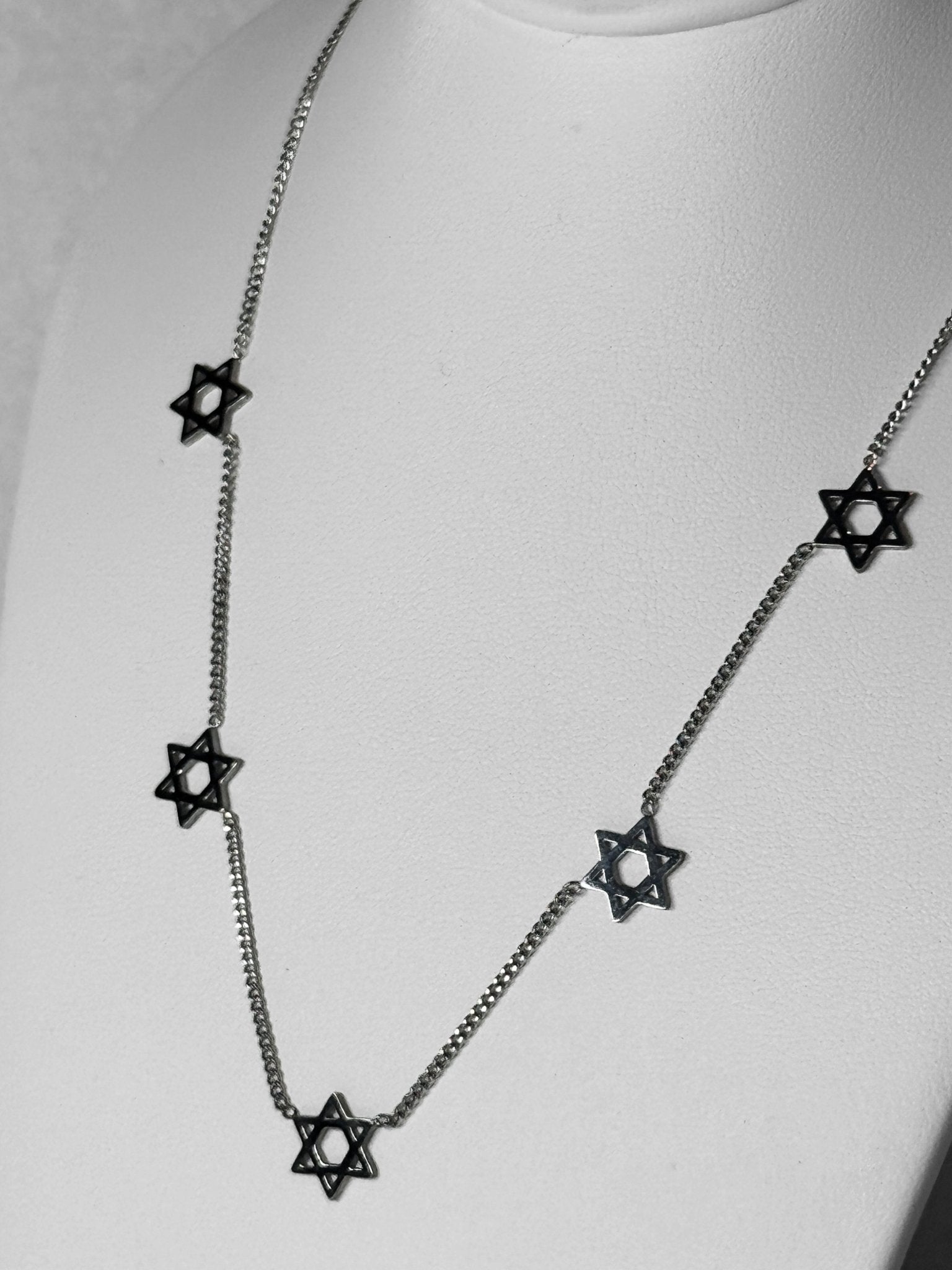 Necklace - Magen David array - silver
