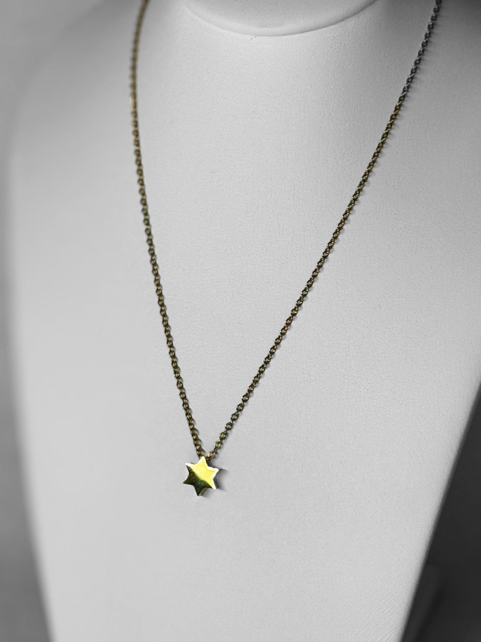 Necklace - Magen David Gold