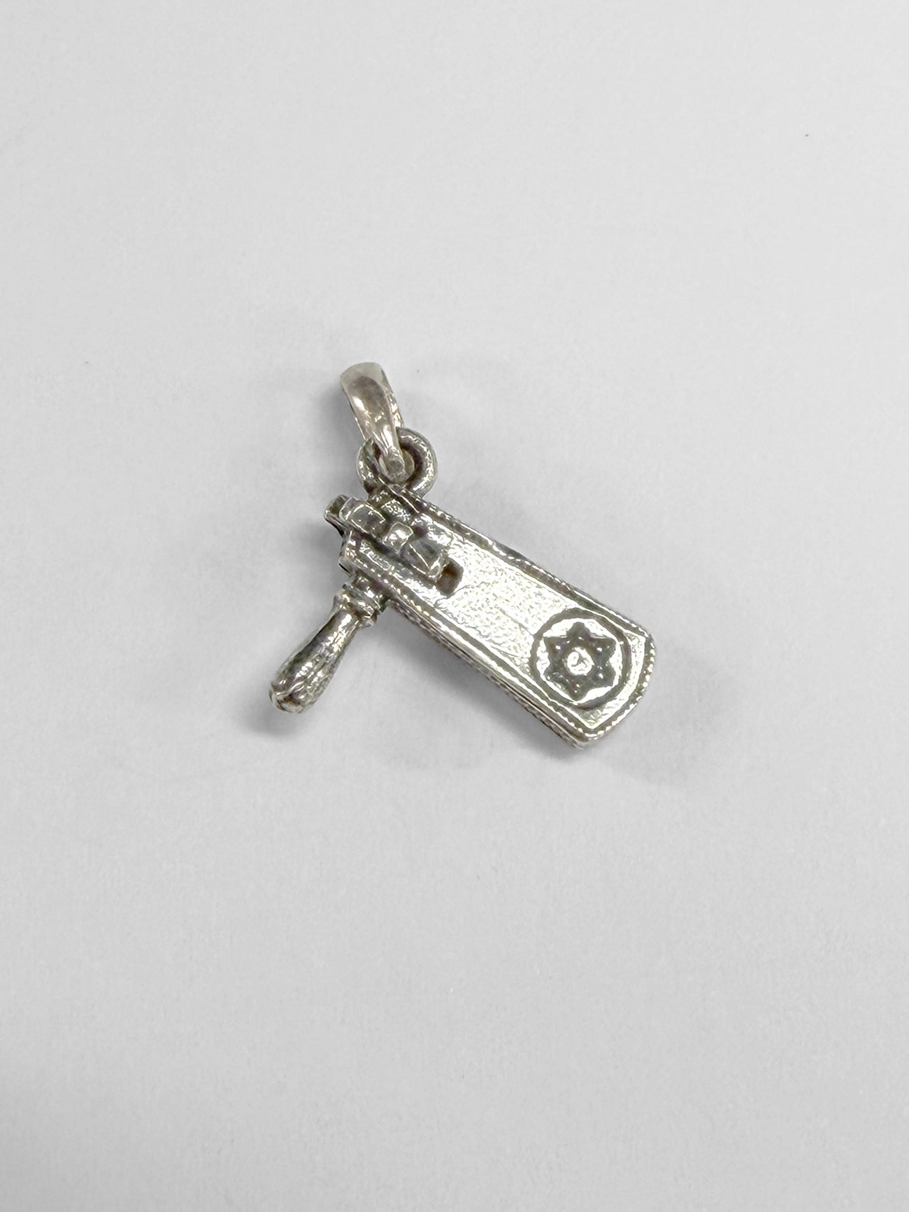 Pendant - Silver Greggor