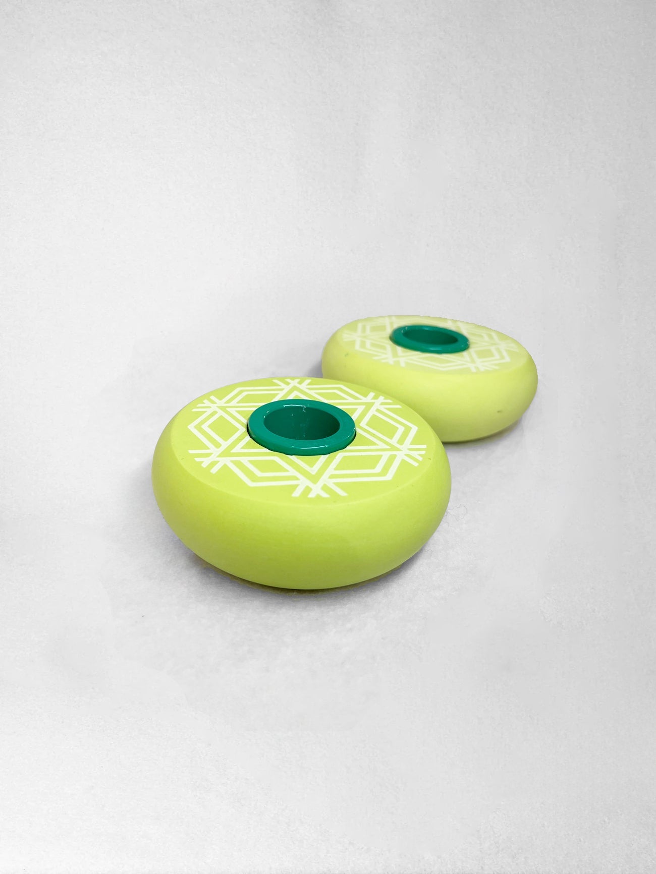 Candlestick (Standard candle) - Citron Platz with emerald green, Chai Modern