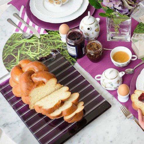 Challah Board by Apeloig – Eggplant