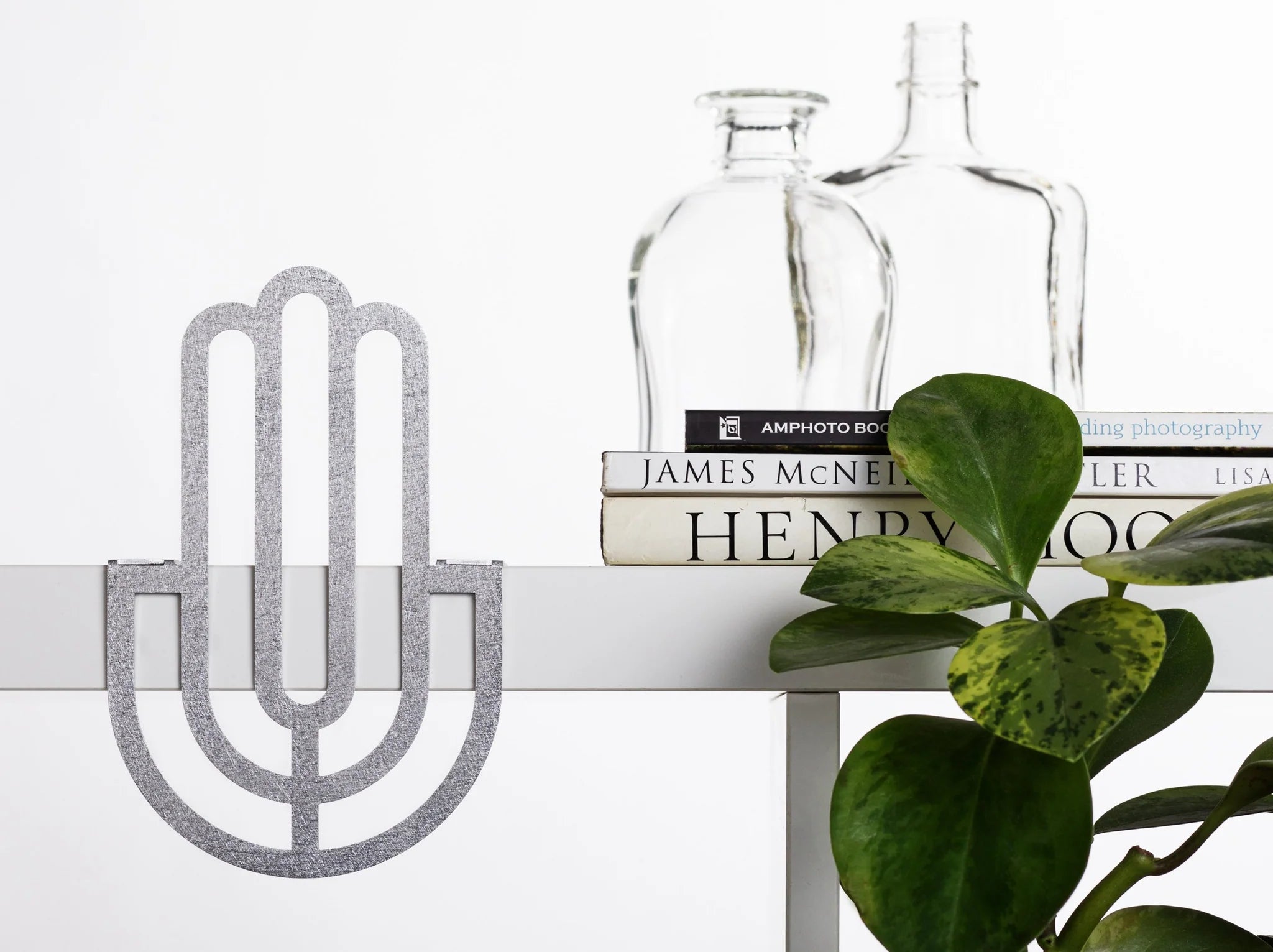Folded Hamsa Shelf Sitter - Wallaby Design
