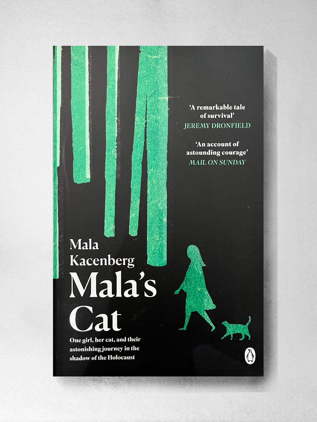 Mala's Cat - Mala Kacenberg